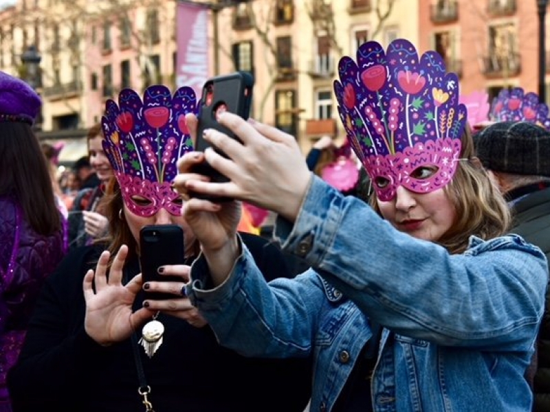 Un 'Arribo' espectacular, obre el Carnaval de Barcelona a La Rambla (2)