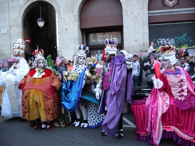 Un 'Arribo' espectacular, obre el Carnaval de Barcelona a La Rambla (15)