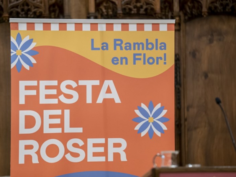       Amics de La Rambla entrega elguardó Ramblistad’Honor 2019 a Salvador Alemany, al Teatre Romea i a Arturo San Agustín (17)