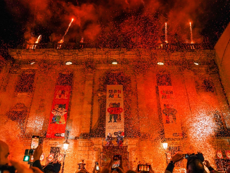 Un 'Arribo' espectacular inicia el Carnaval de Barcelona (11)
