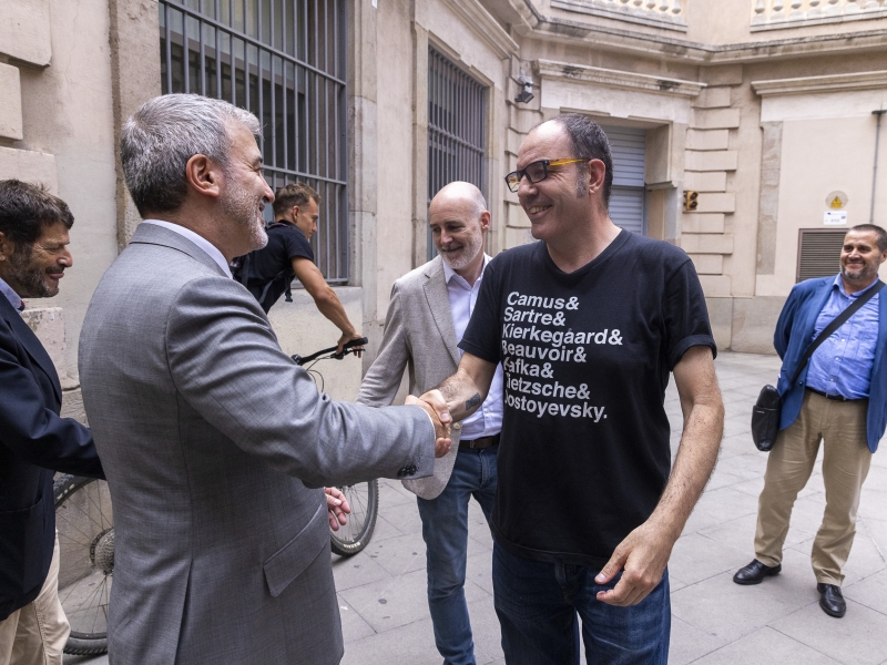 L'alcalde de Barcelona, Jaume Collboni es reuneix amb Amics de La Rambla (9)