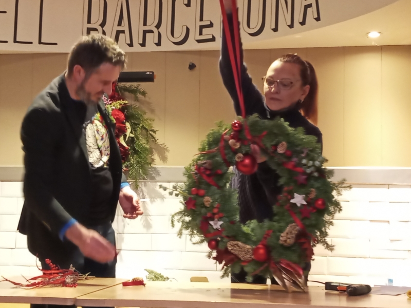 El restaurant Moka acull els tallers 'Per Nadal decora amb flors de La Rambla' (11)