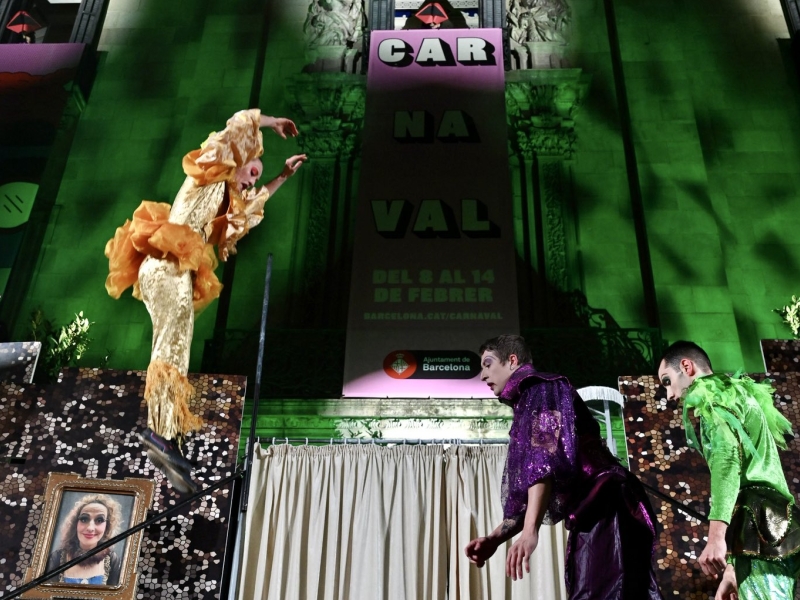 El Carnaval de Barcelona comença a La Rambla amb un Arribo ple de música i circ (2)