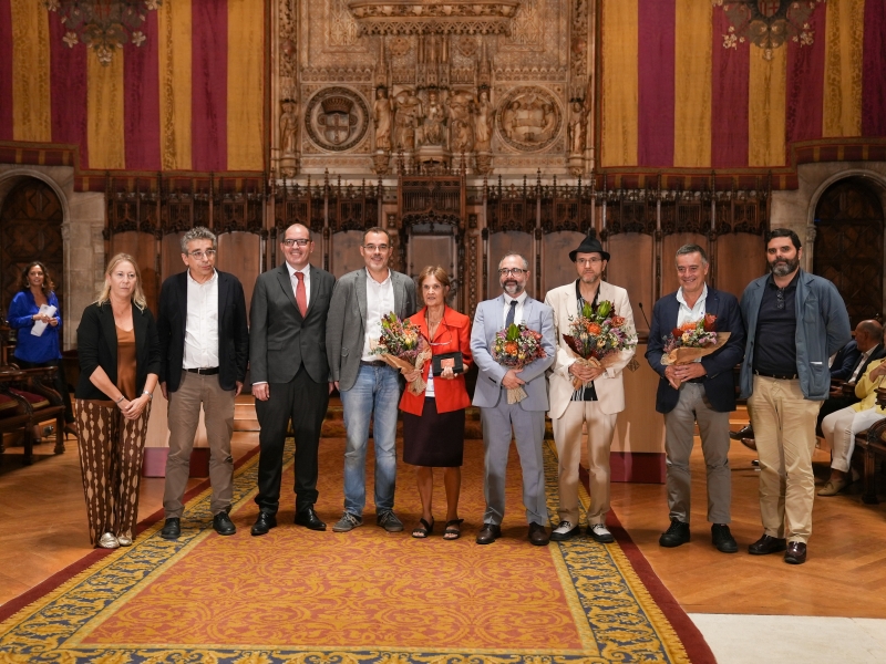 Amics de La Rambla entrega el guardó Ramblista d’Honor 2022 a la llibreria Pompeia, el Museu Marítim de Barcelona i a Juli Capella