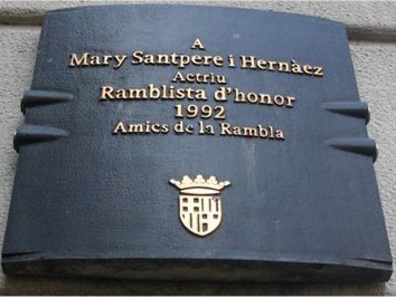 Placa homenatge a Mary Santpere